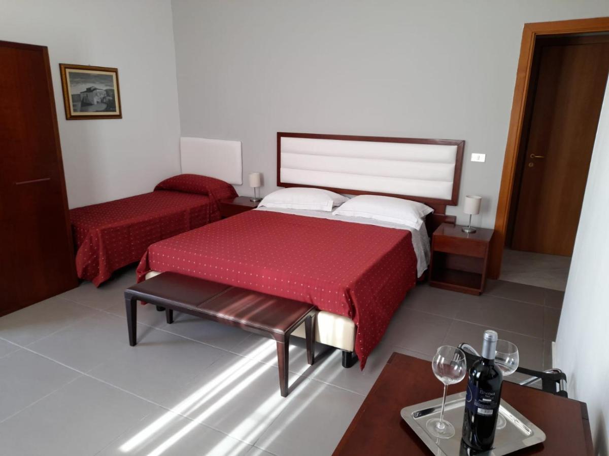 Siracusa Breakfast & Rooms Сиракузы Экстерьер фото